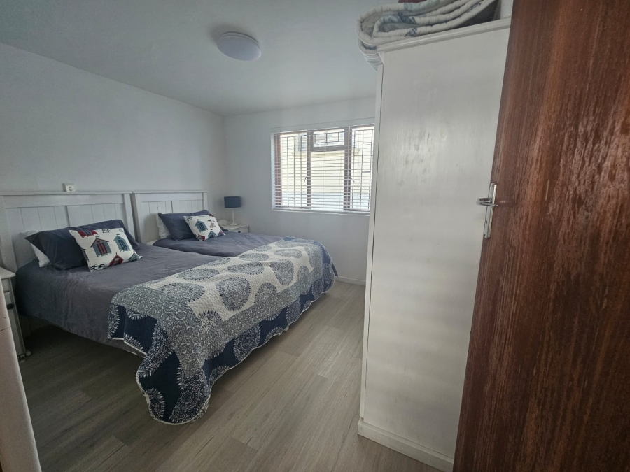 5 Bedroom Property for Sale in Stilbaai Wes Western Cape